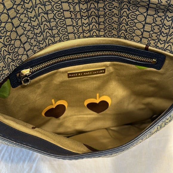Practically NEW Marc by Marc Jacobs clutch! - Picture 5 of 5